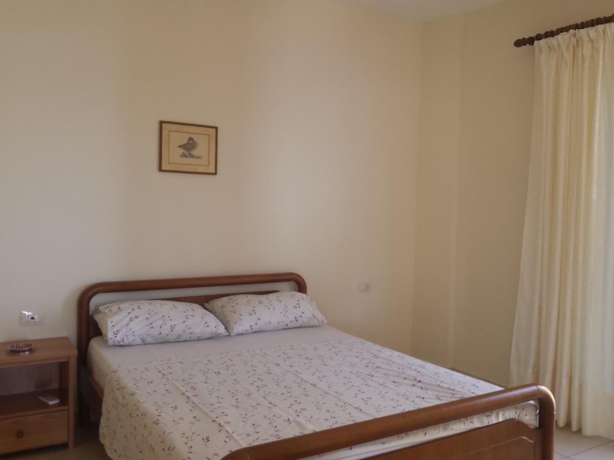 Afroditi'S View Himare Exterior photo